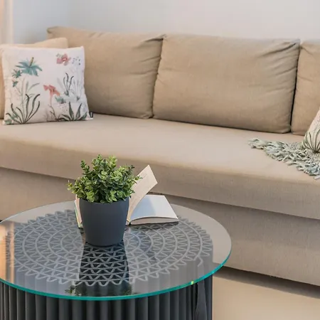 Moderno Bilocale A 90m Dal Mare Con Posto Auto - Cinzia Rimini