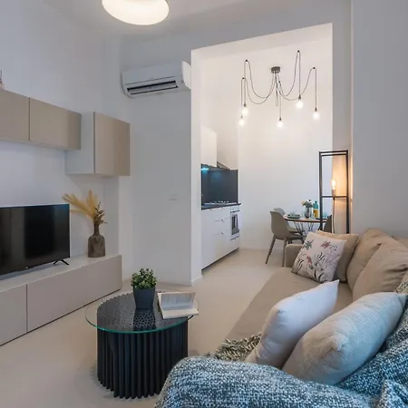 Moderno Bilocale A 90m Dal Mare Con Posto Auto - Cinzia Apartamento *